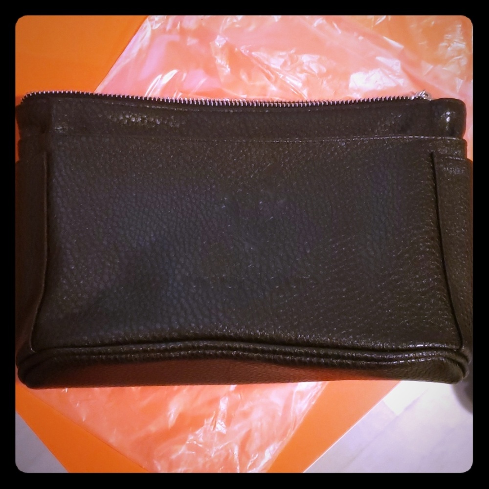 Younique Multi Pocket Bag